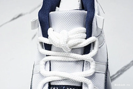 RETRO MENS BLUE 11 